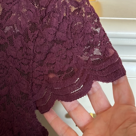 No Boundaries Lace Blouse with Tank Under Size XXL - Picture 4 of 6